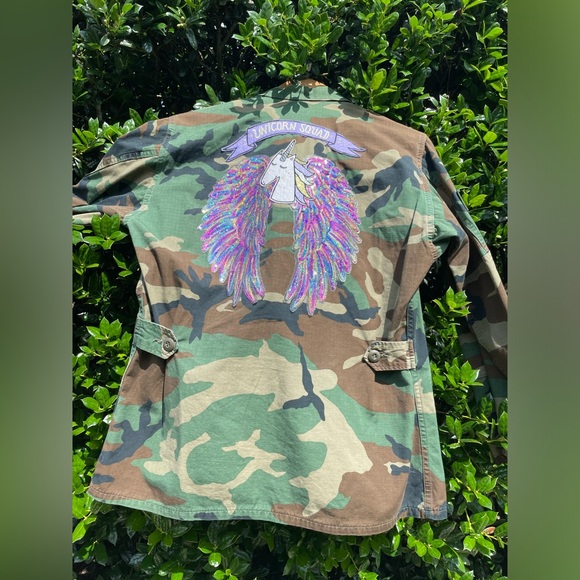 Upcycled Handmade By ME Vintage Army Fatigue Camo Jacket Bling Patches Pins - Picture 3 of 17